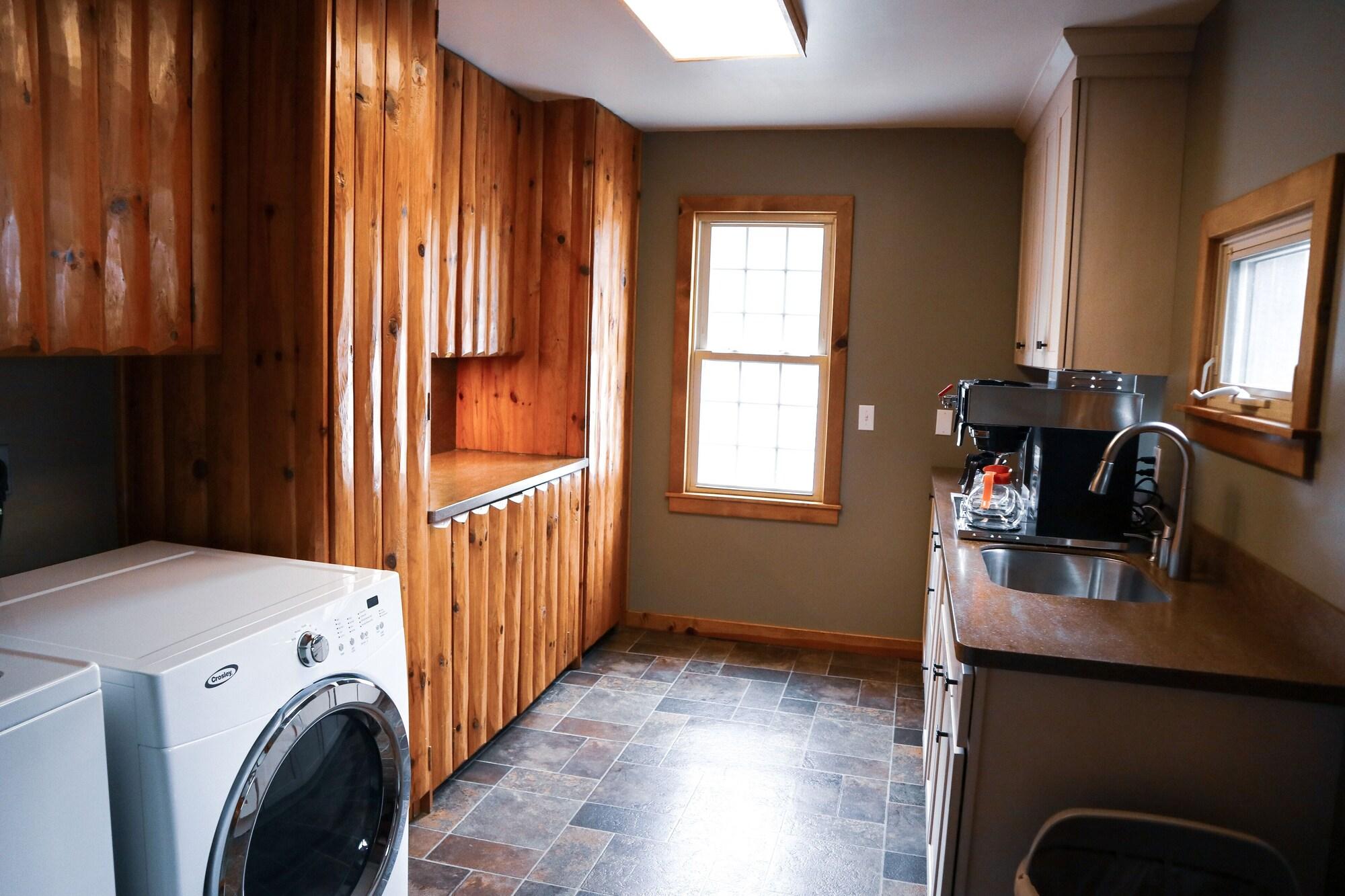 Room 2, Au Sable Riverview Resort, Crawford