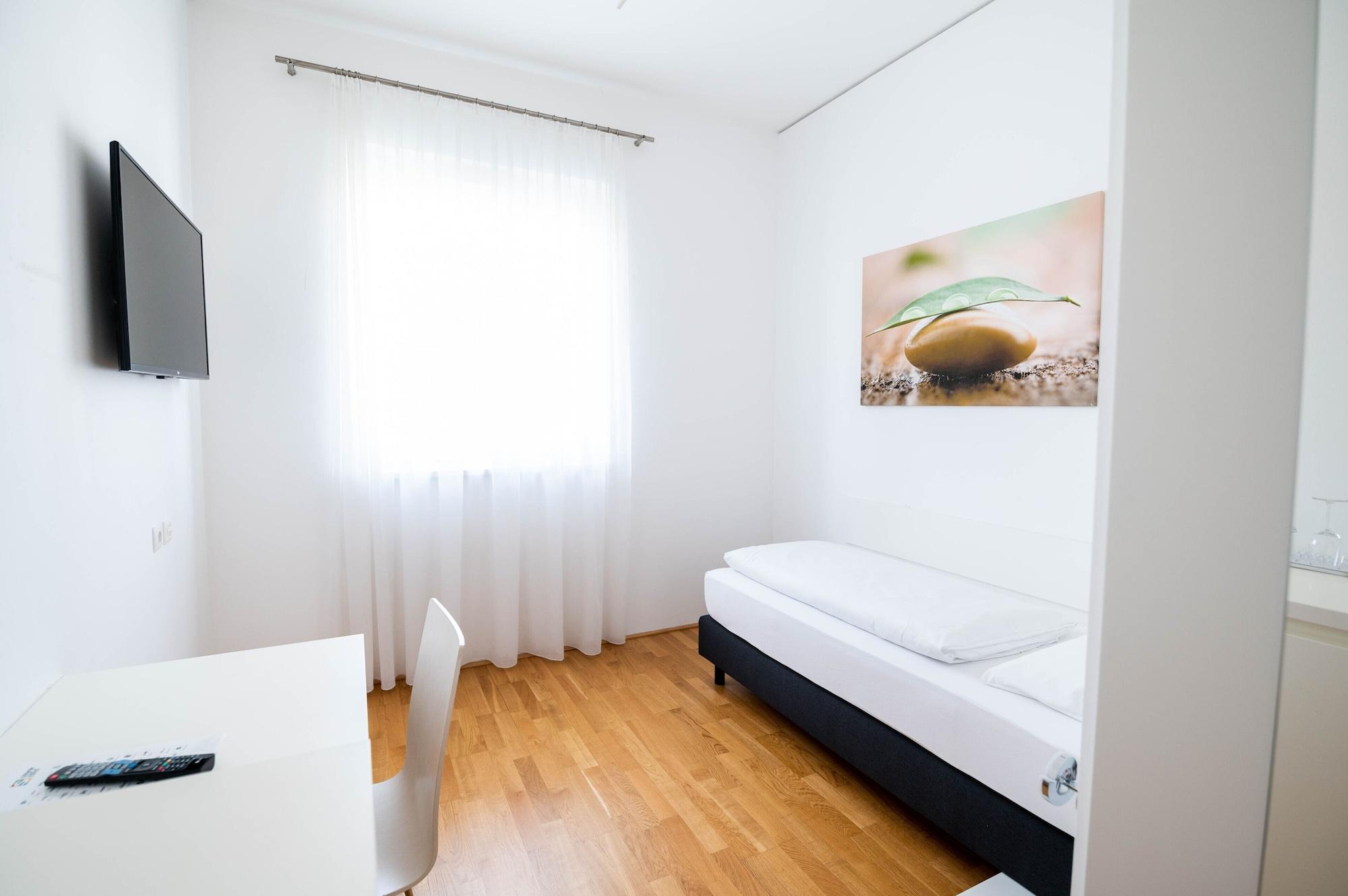 Shome Self Check In Hotel Graz
