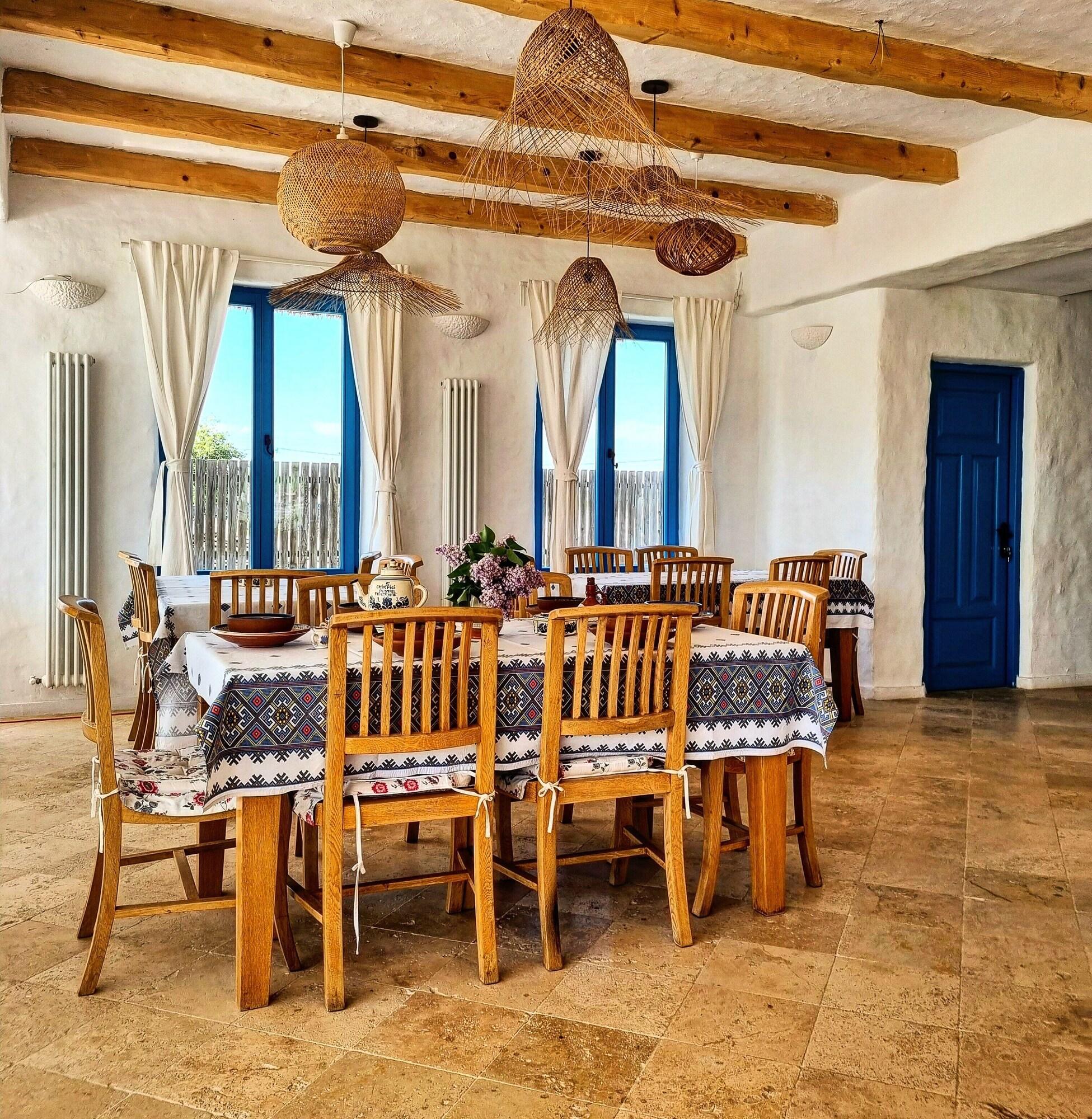 5 Chirpici Small Traditional Resort