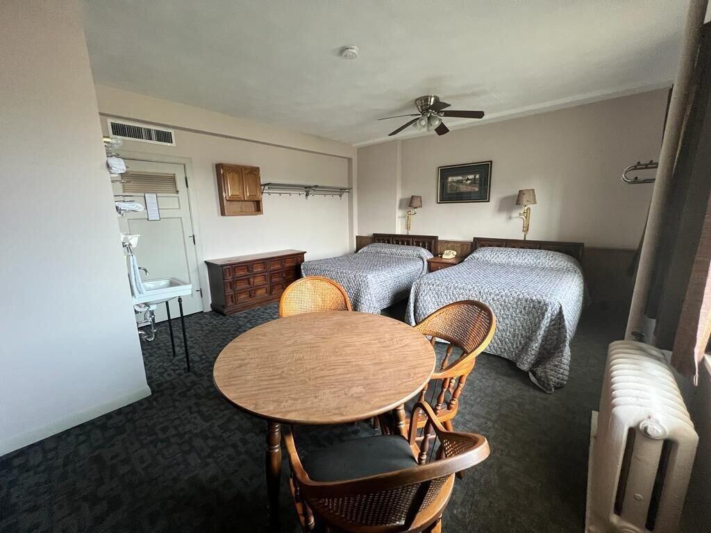 Canfield Hotel