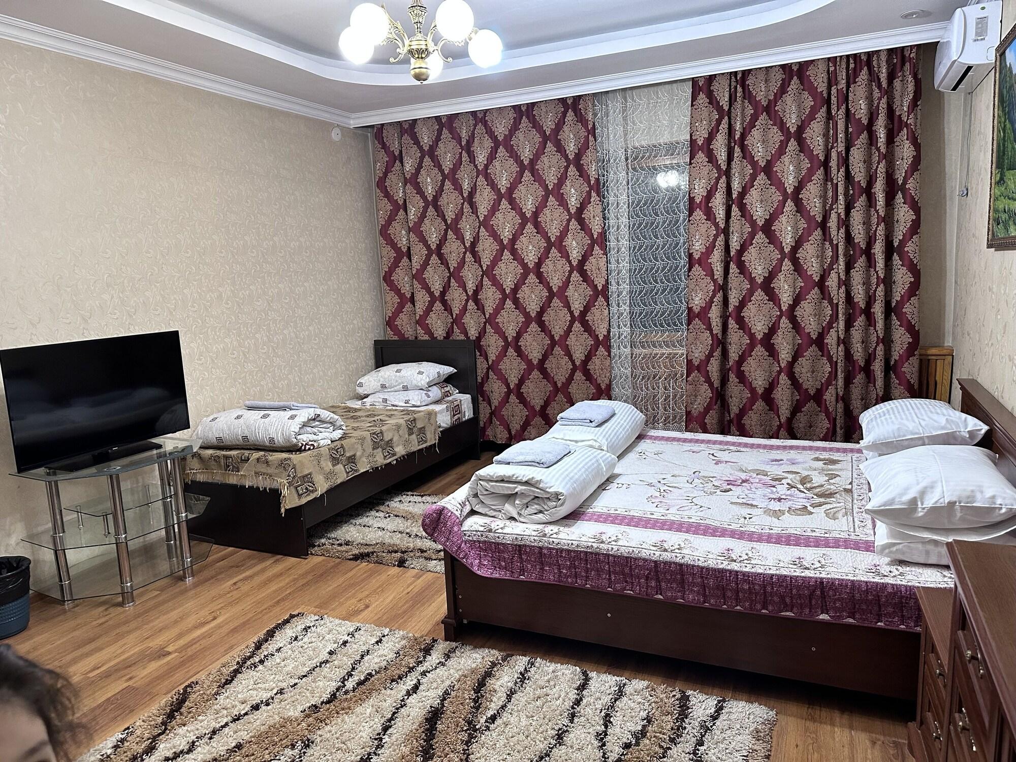 Amanat Hostel