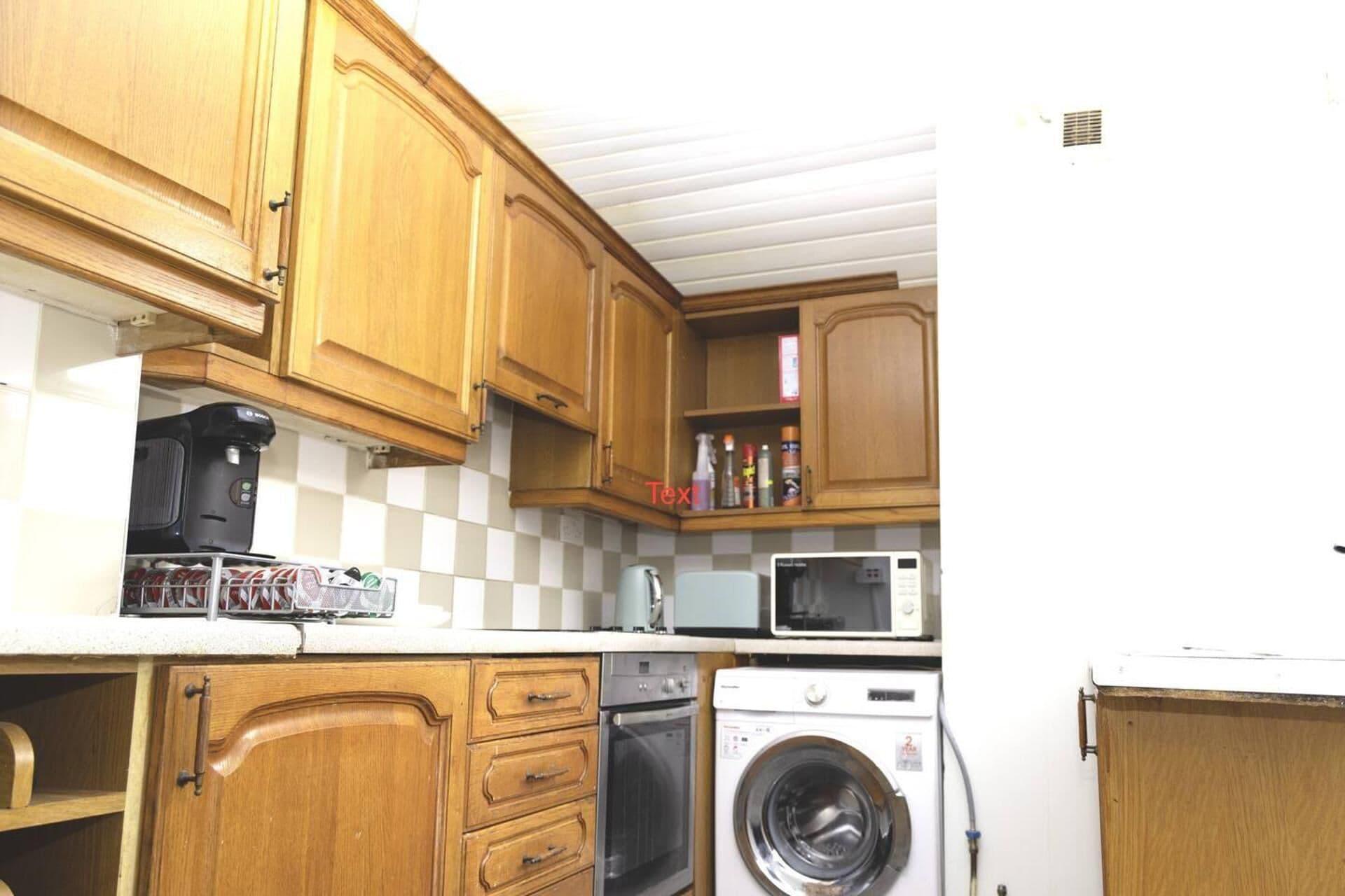 Stunning 5 Bed House In Newcastle Upon Tyne