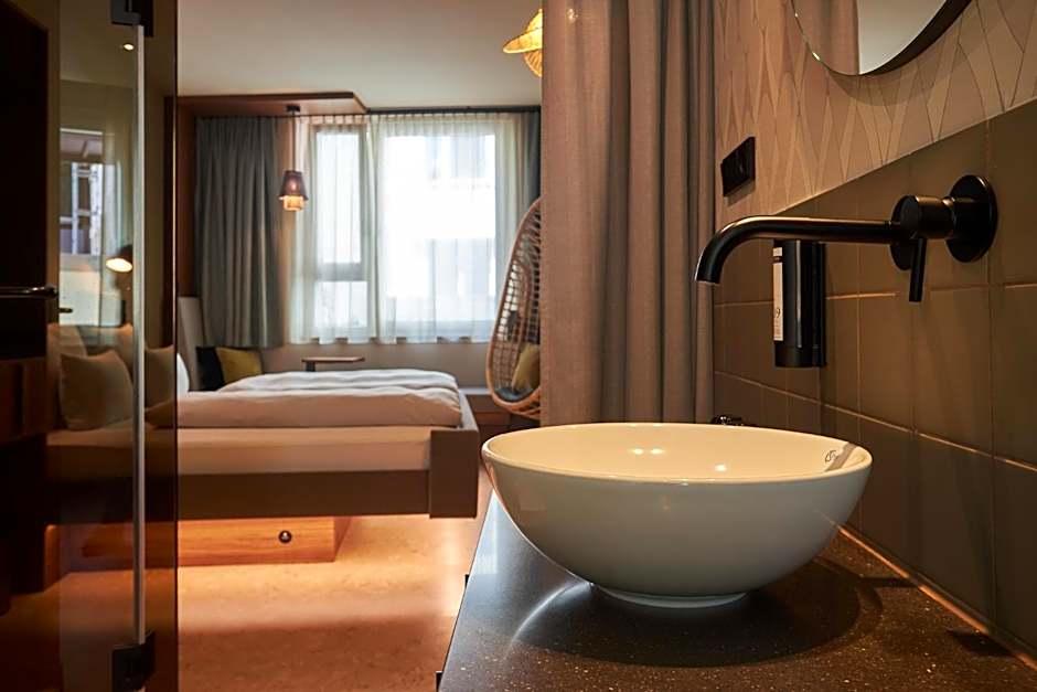 Hotel Cocoon
