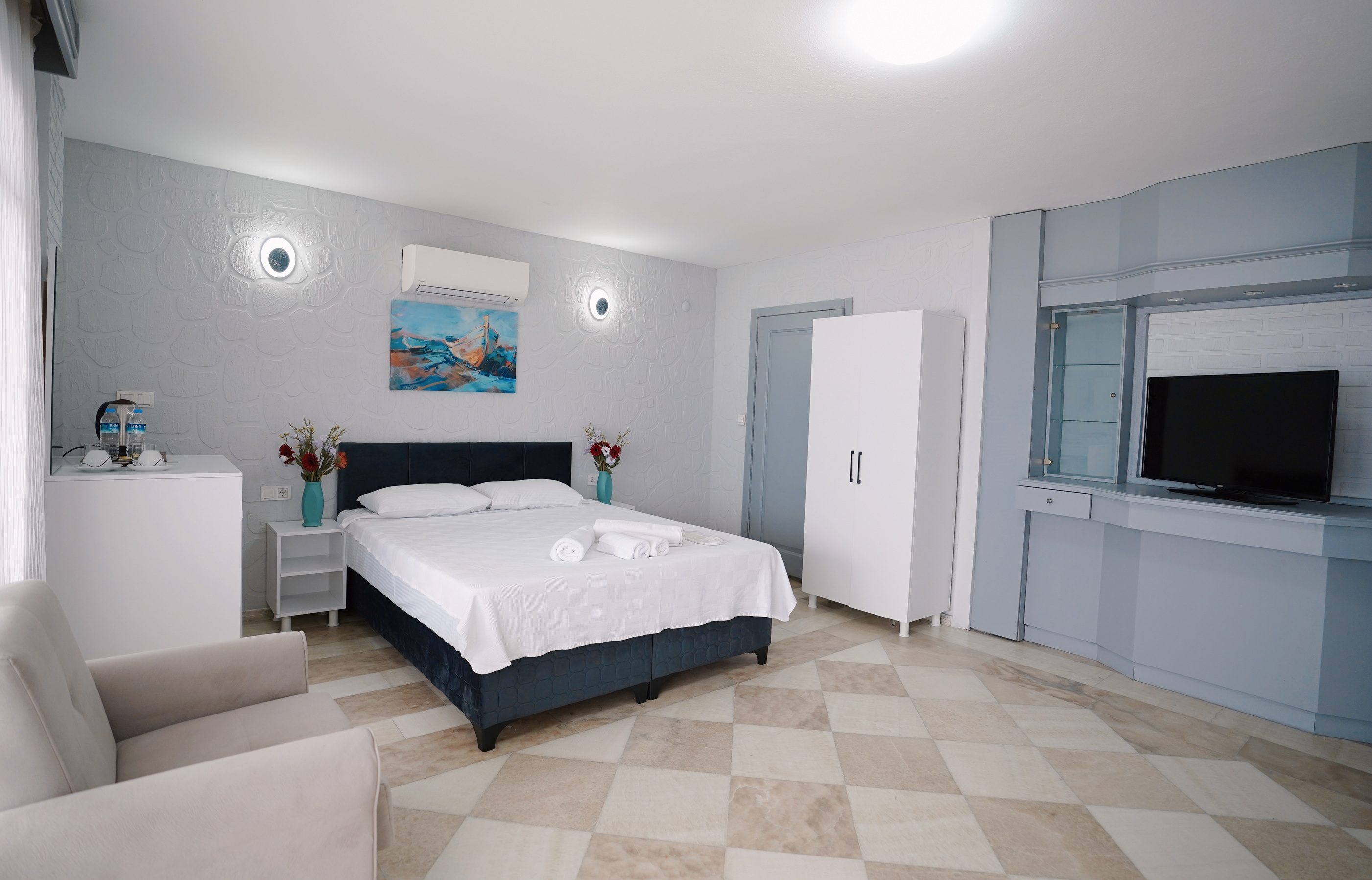 Moon & Sun Hotel