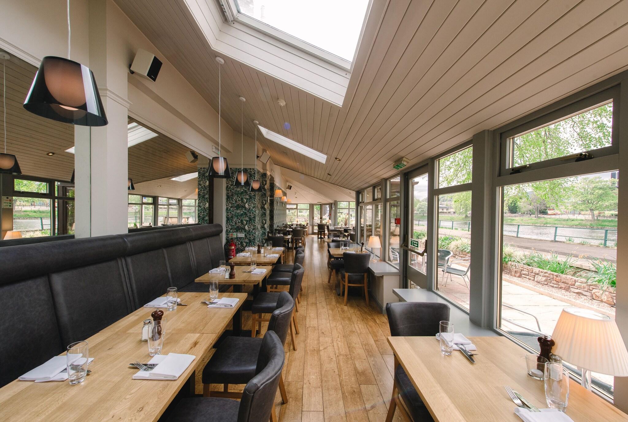 Glen Mhor Hotel & Apartments by null