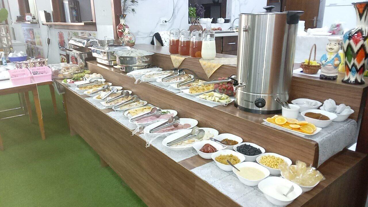 Artist Regency Hotel