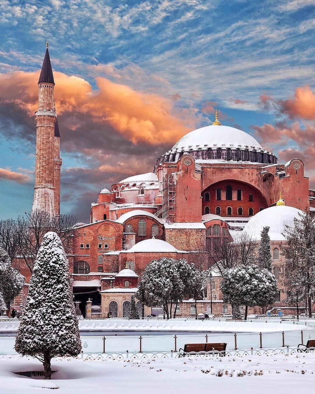 Ezkar Bathonea Art İstanbul Hotel