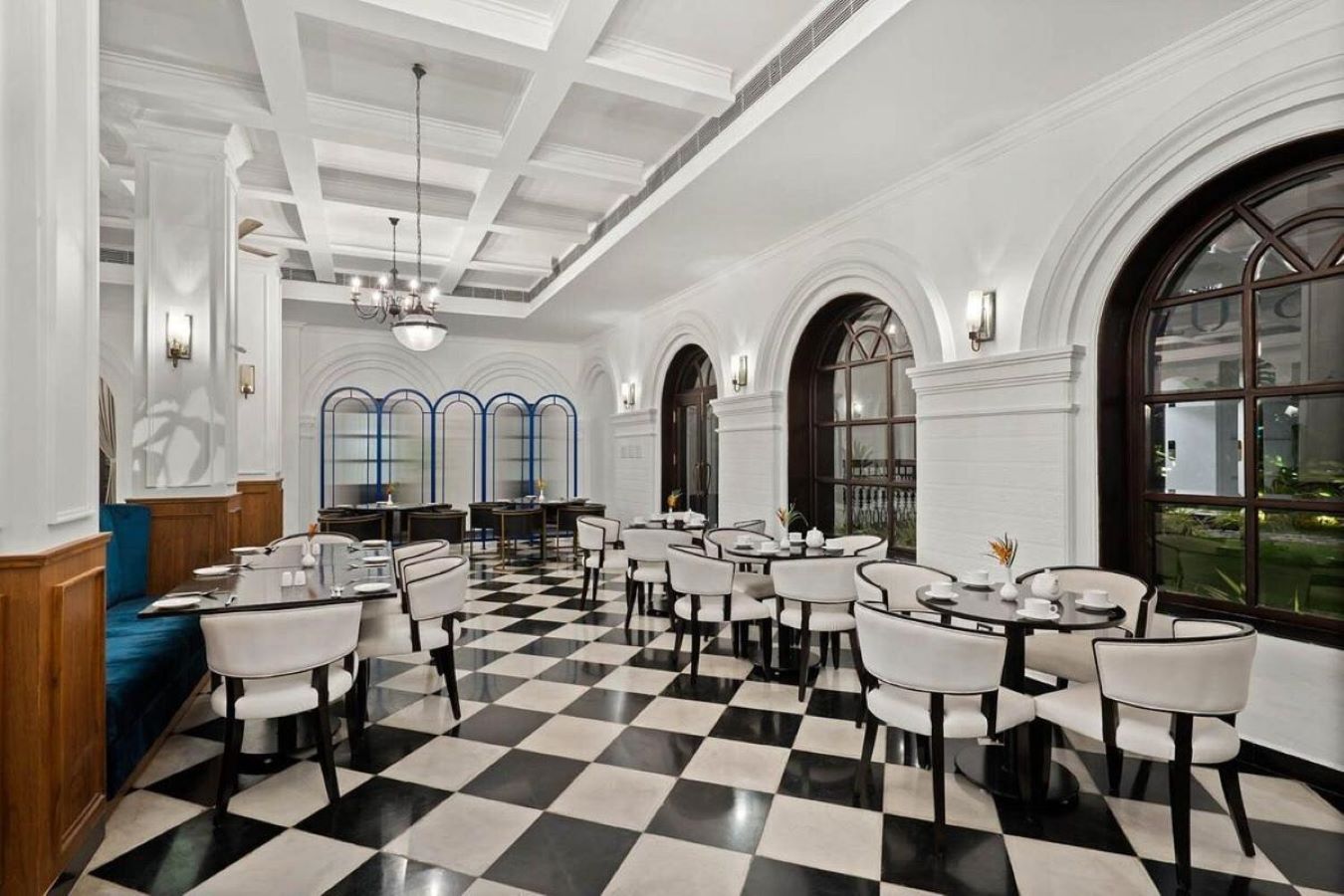 The Old Court House By Abad