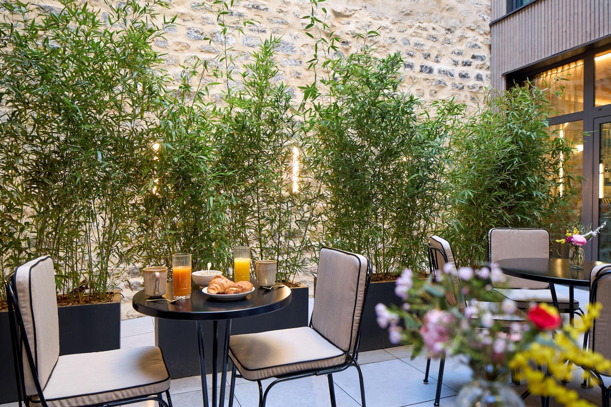 Maison Cassandre by null