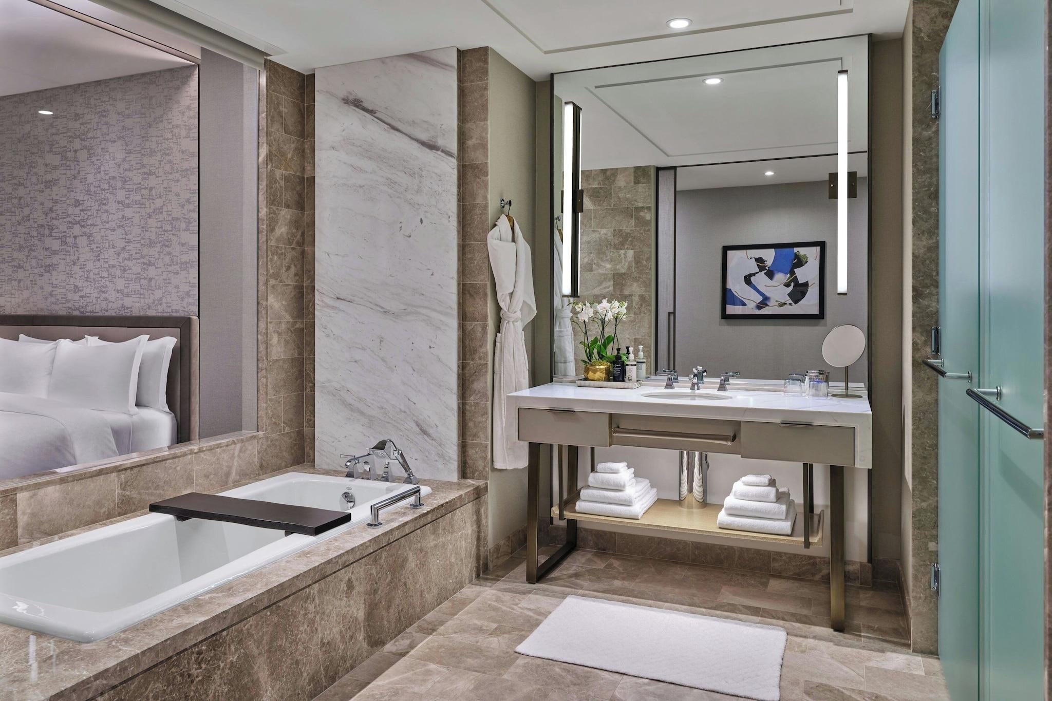 The St. Regis Chicago
