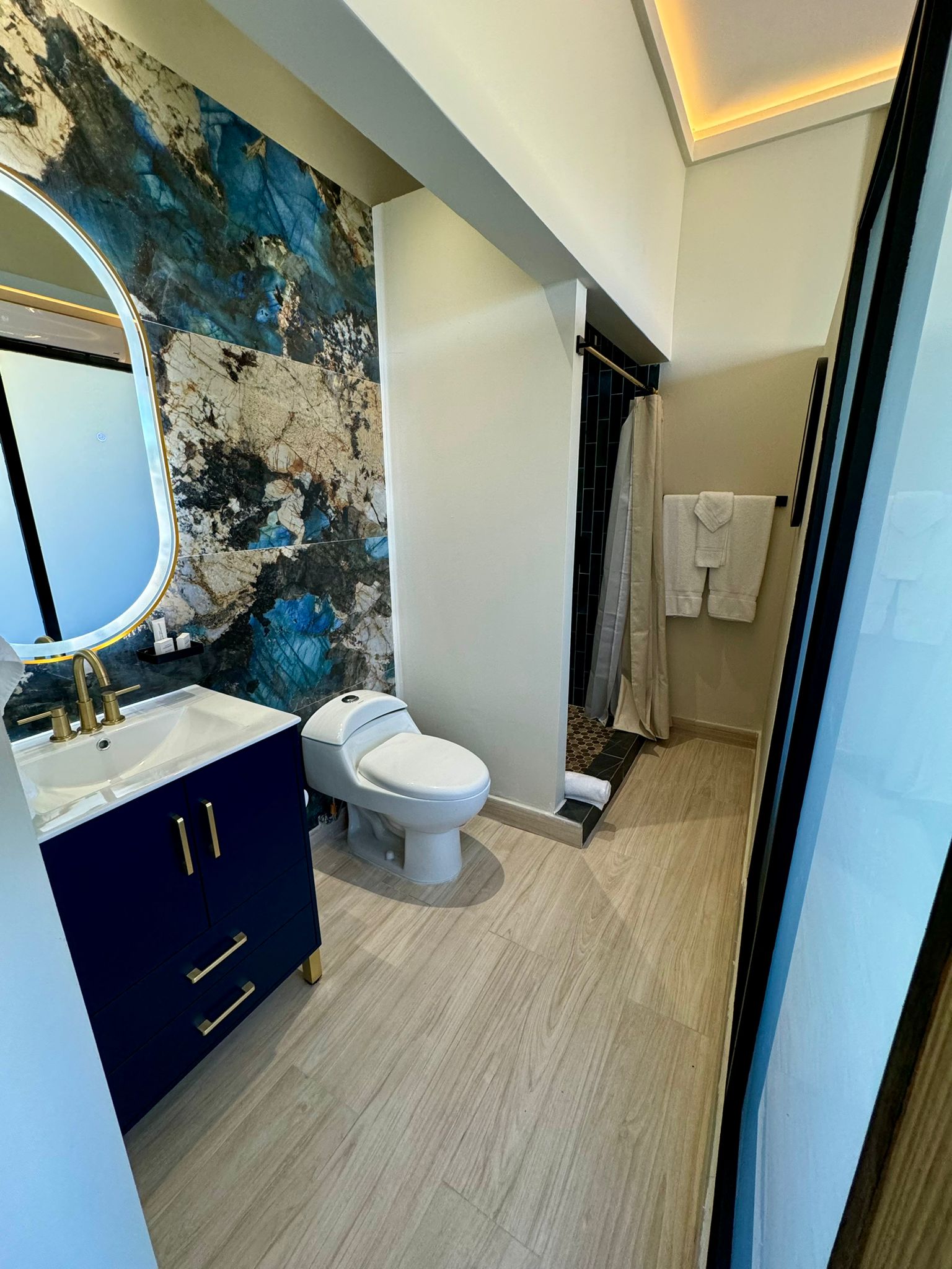 MetroArt Hotel