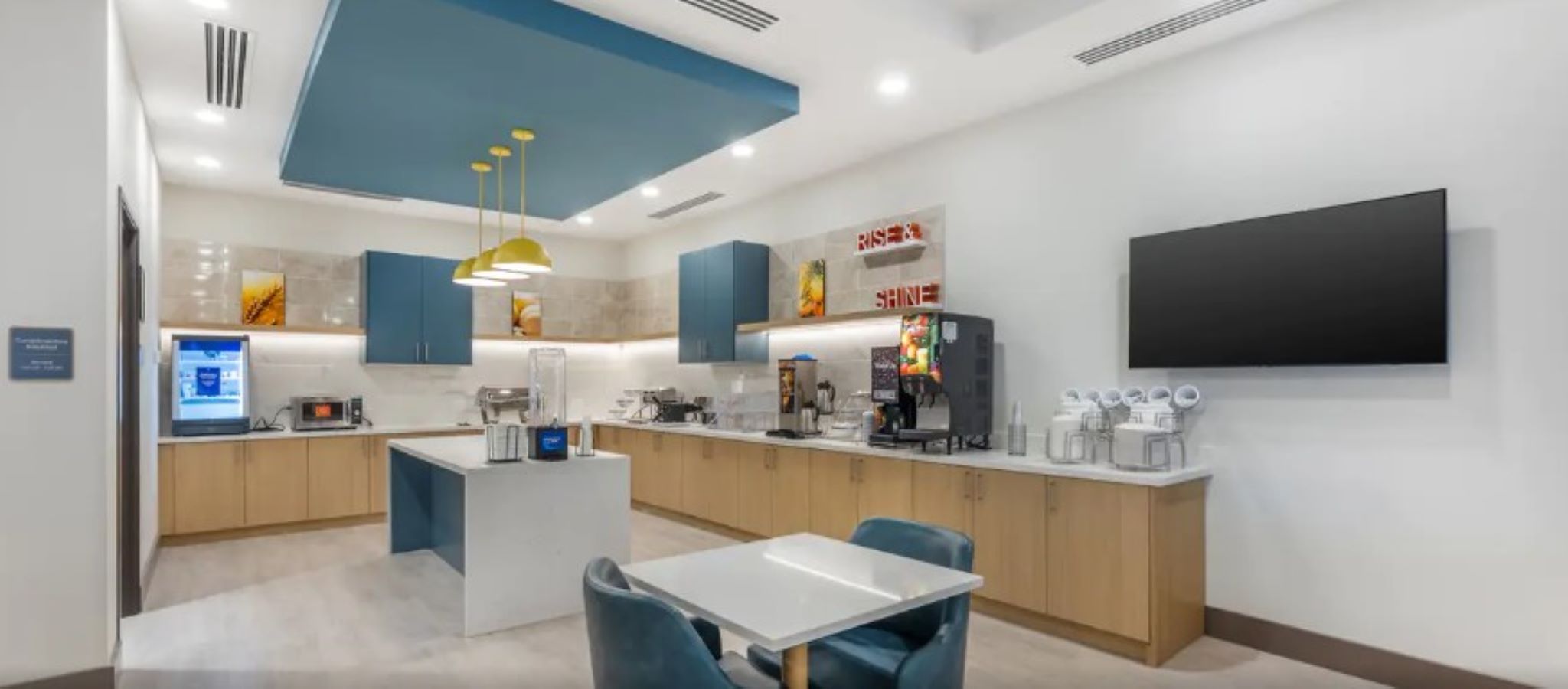 Comfort Inn & Suites