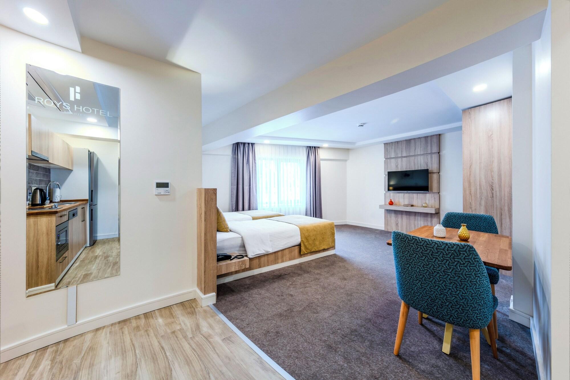 Roys Hotel & Suites