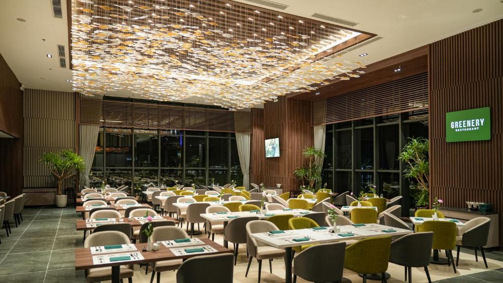 Wyndham Garden Legend Halong