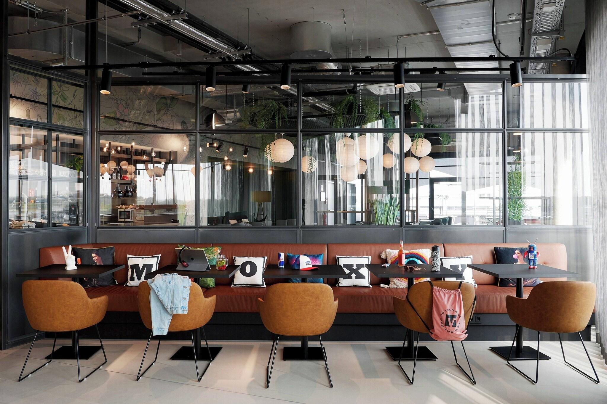Moxy By Marriott Cologne Bonn Airport
