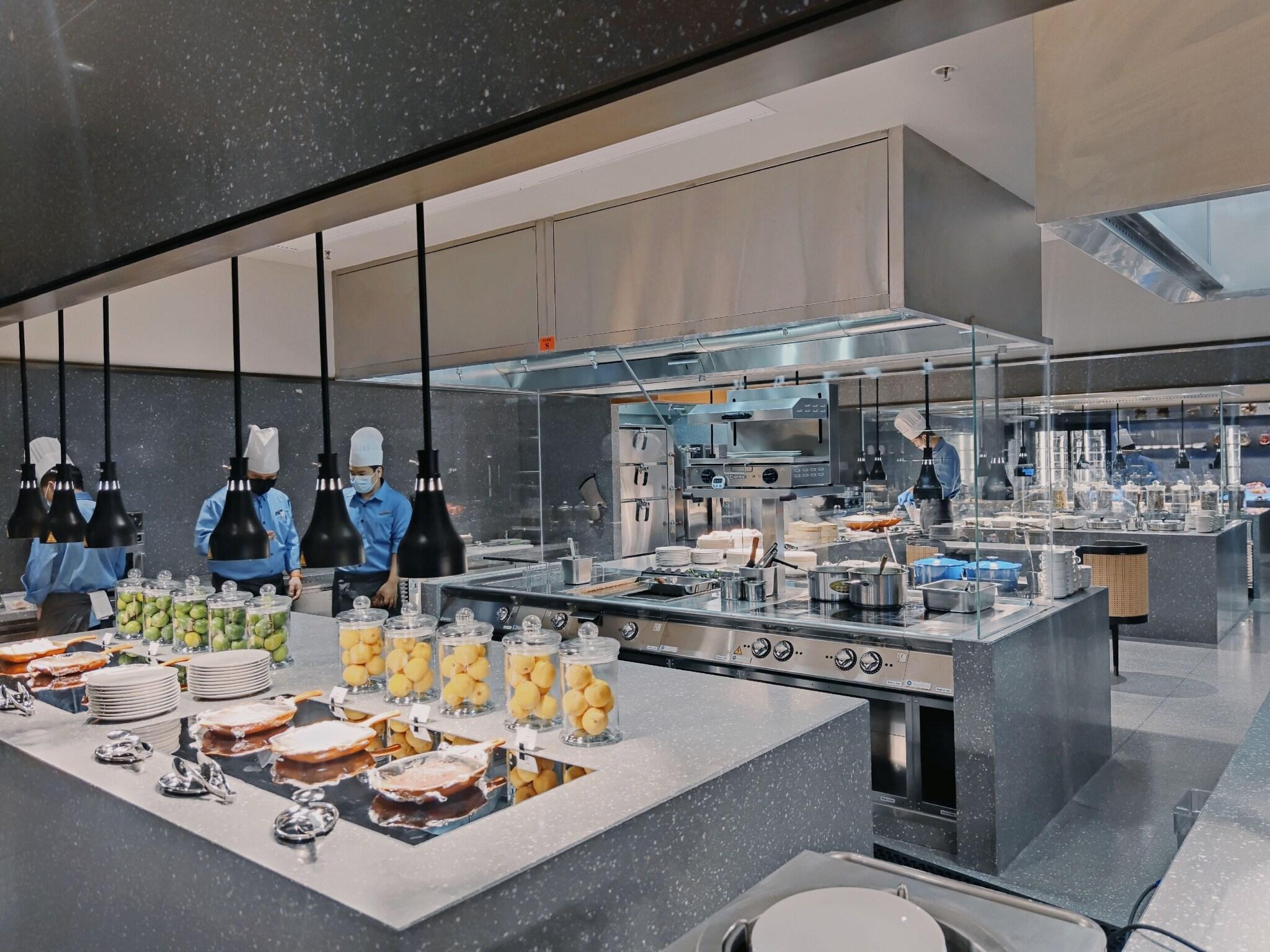 Courtyard By Marriott Luoyang