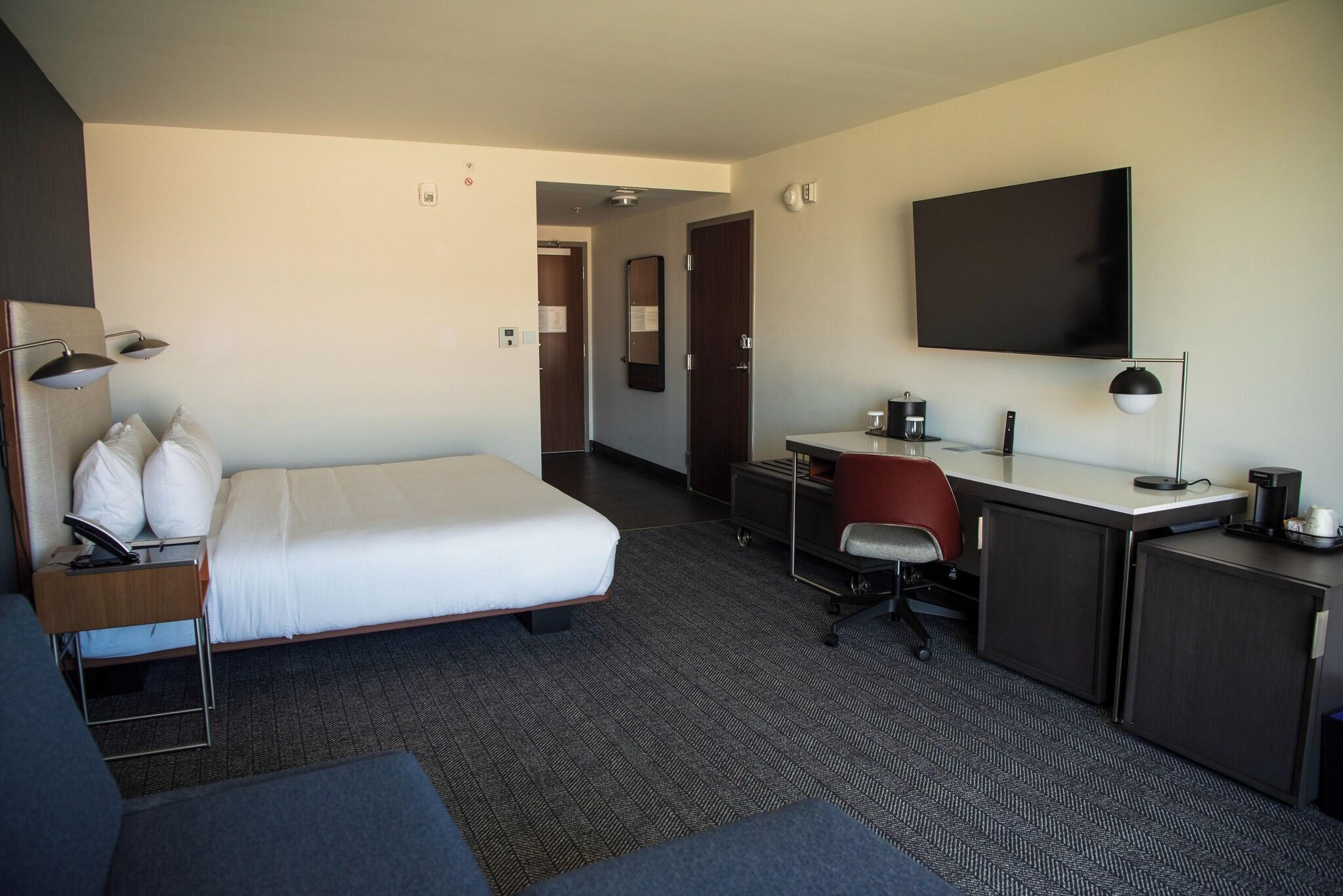 Courtyard By Marriott Lake City
