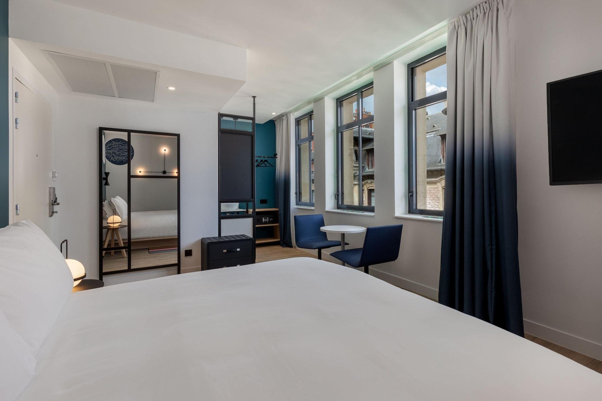 Aloft Dijon