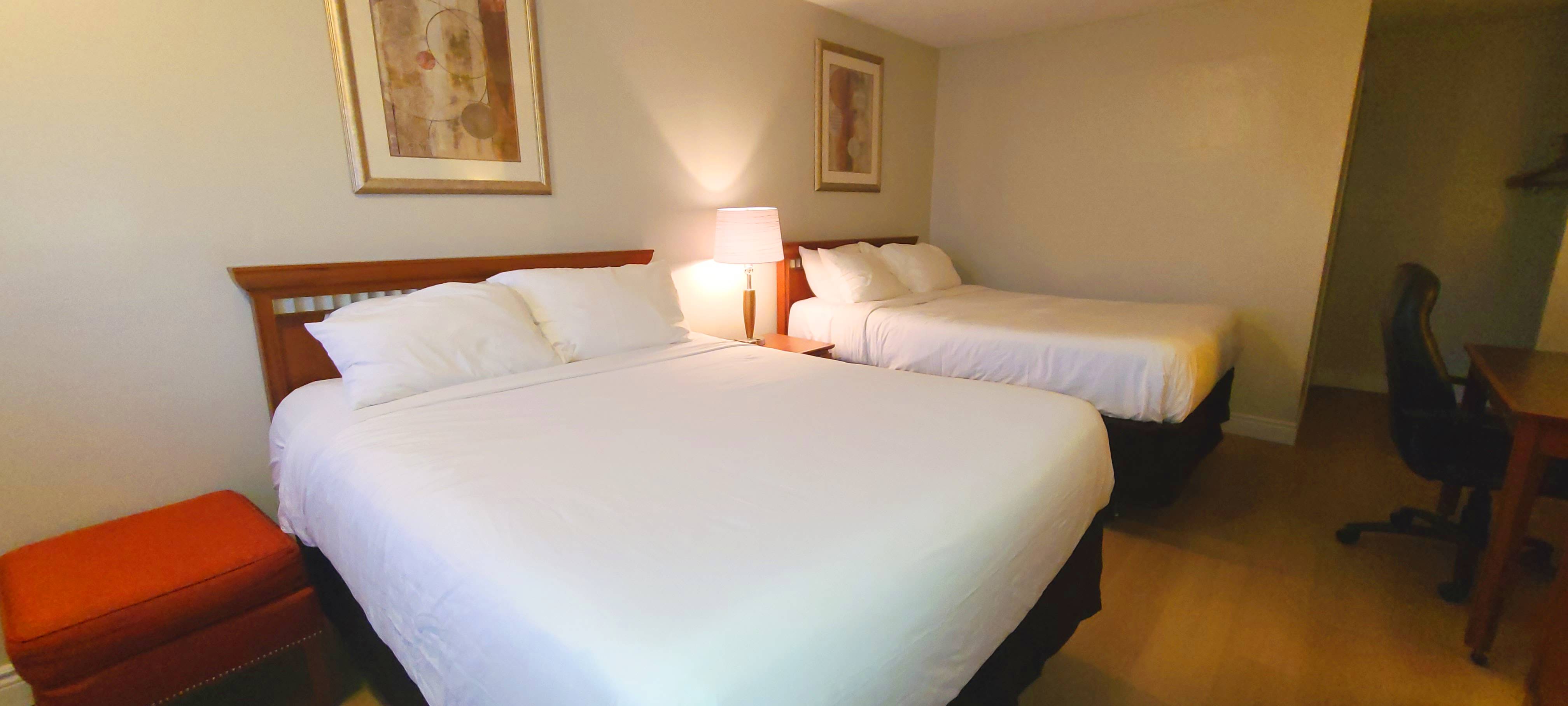 Riviera Inn and Suites 1000 Islands