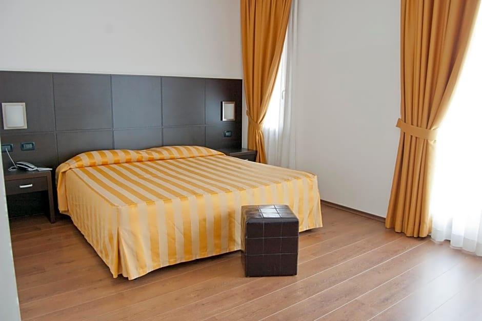Hotel Leon Bianco