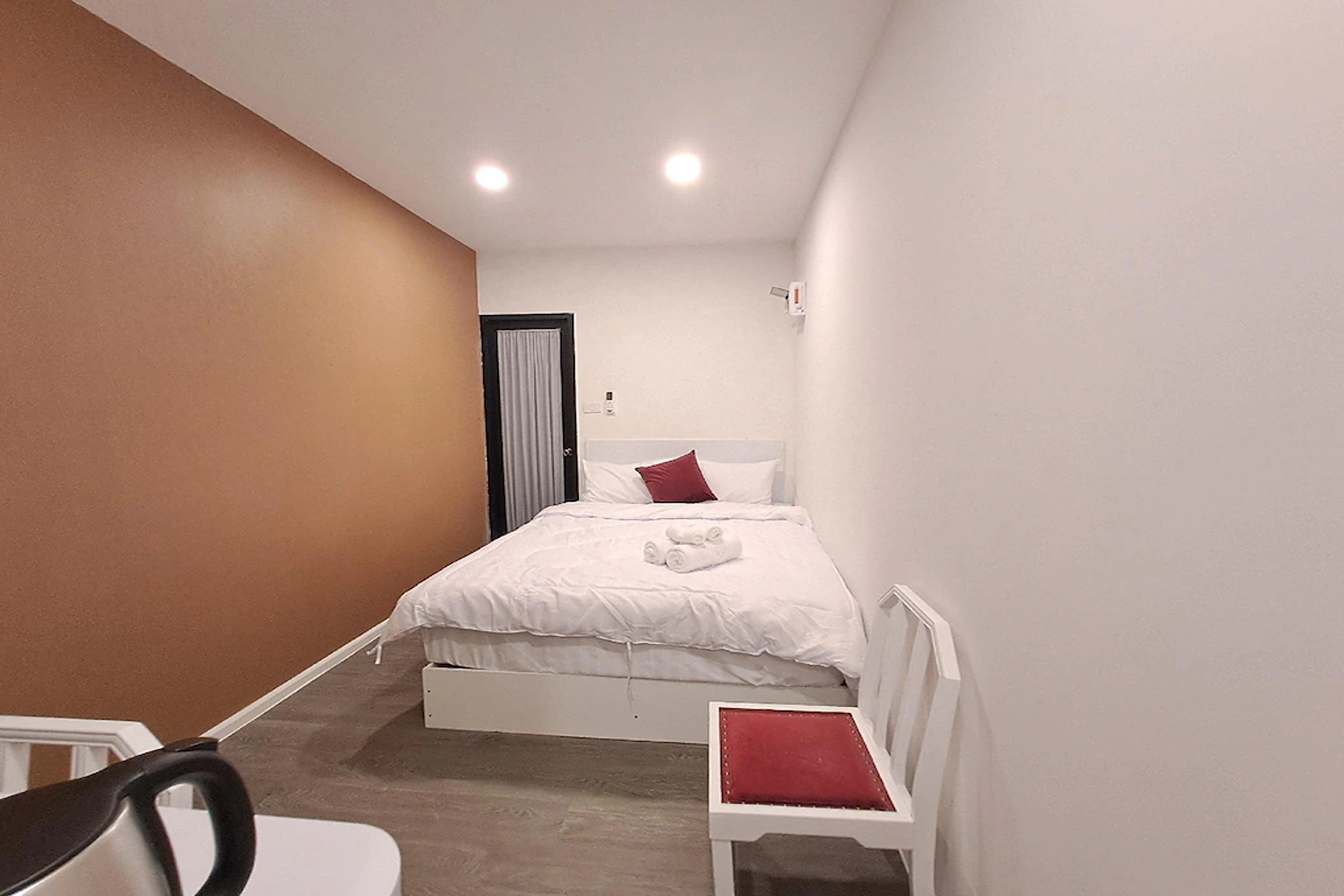 Nomads Homestay Sriracha by ZUZU