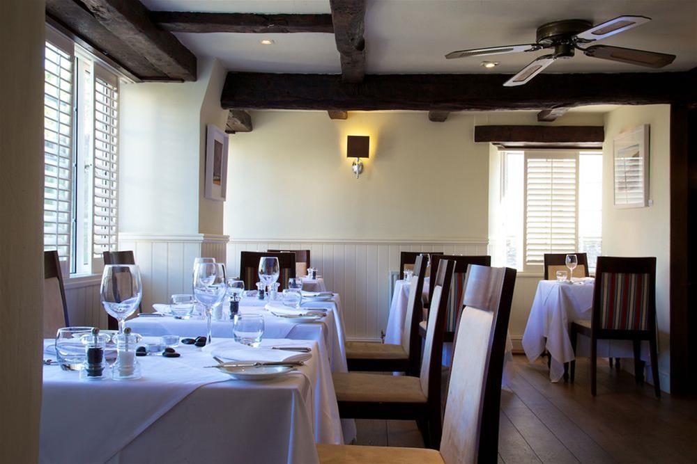 Lugger Hotel