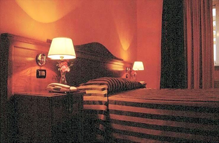 Hotel De La Ville