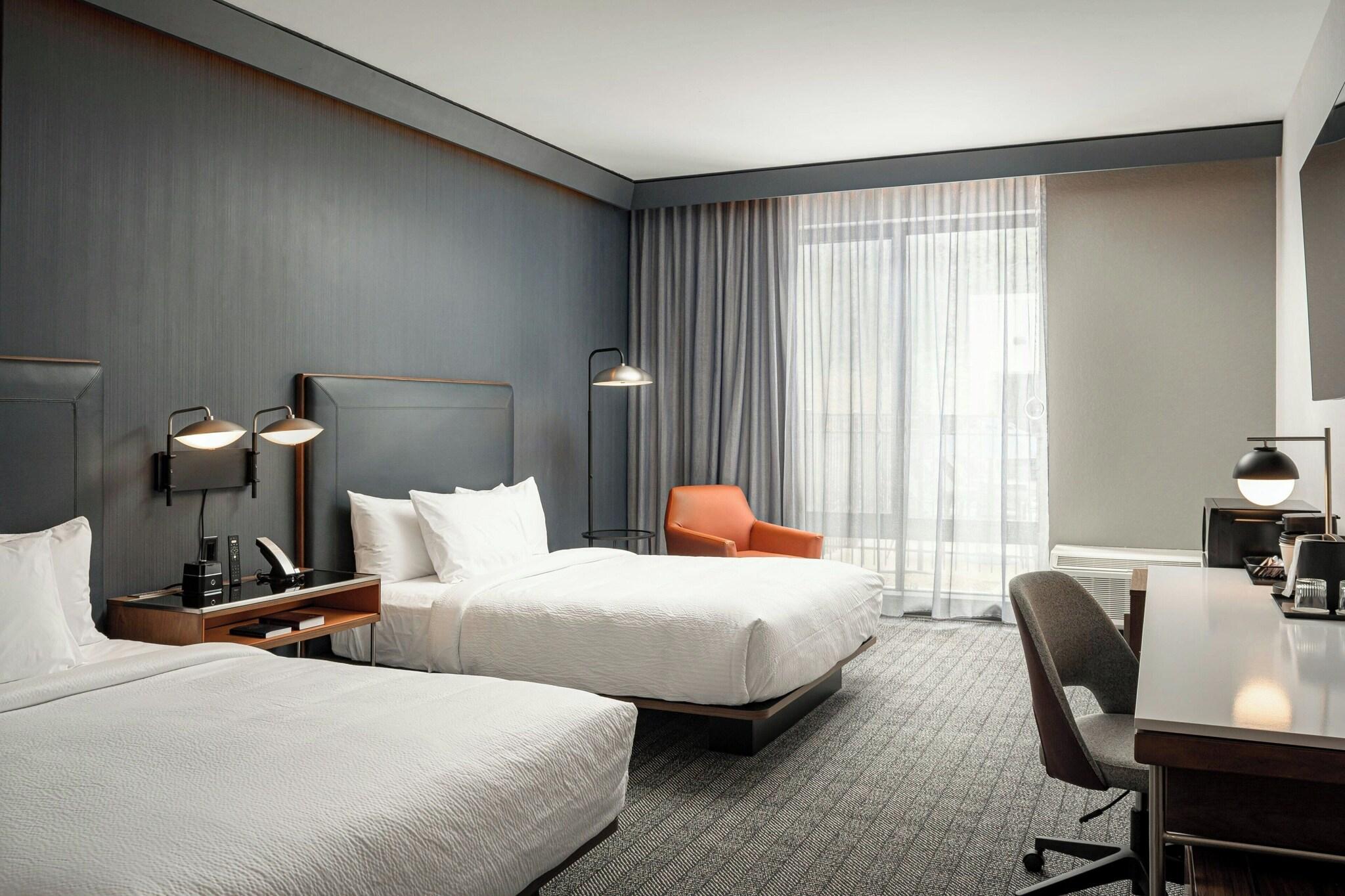 Courtyard By Marriott Cleveland