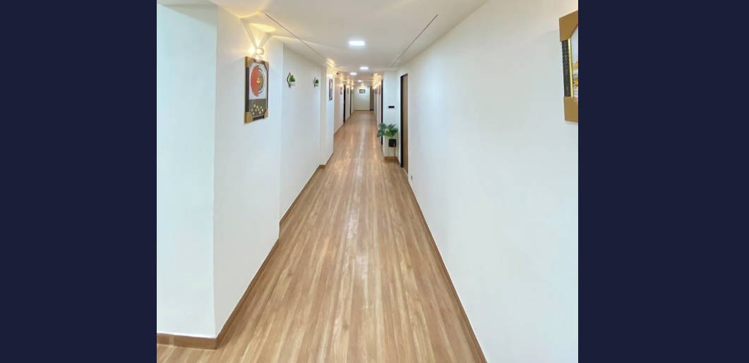 Royal Meredian Living