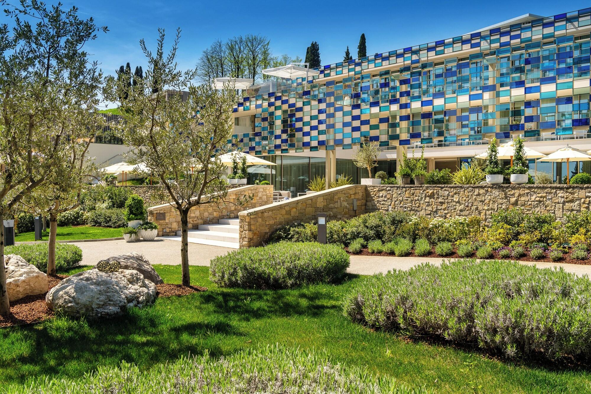 Eden Reserve by null