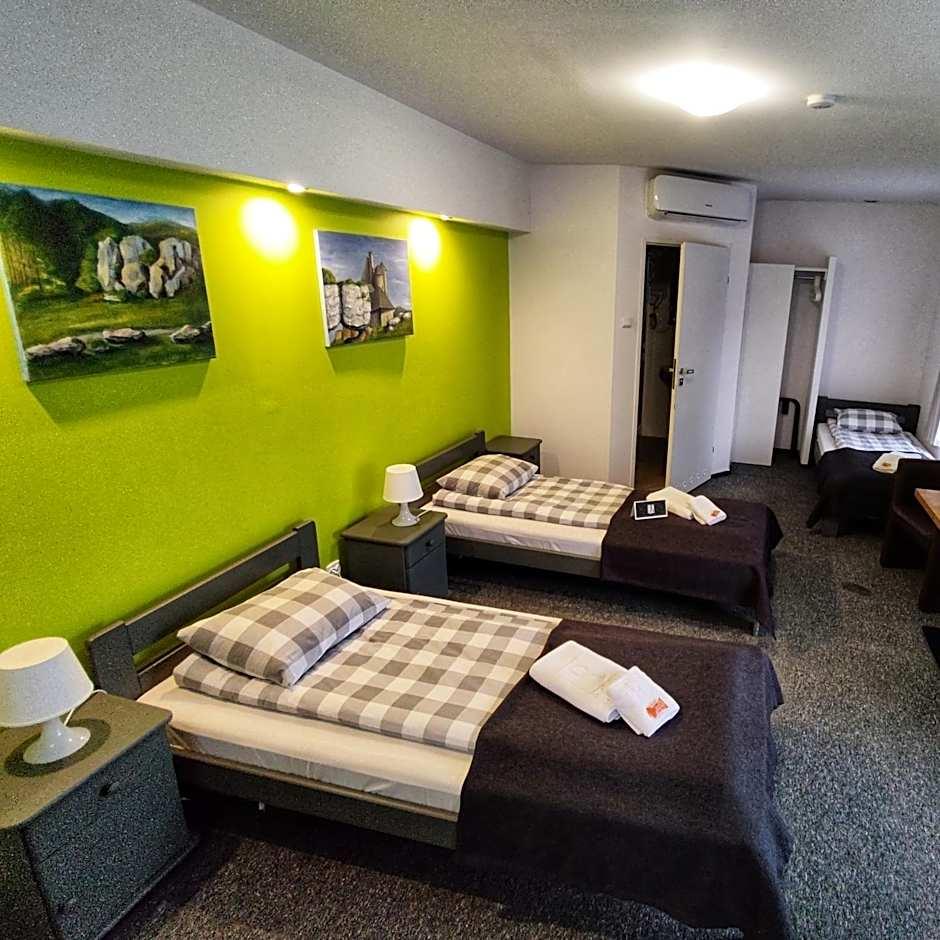 Rj Hotel
