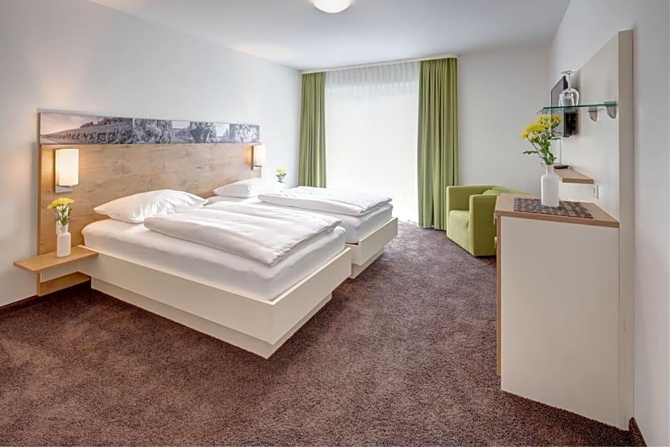 Vinotel Heinz J Schwab