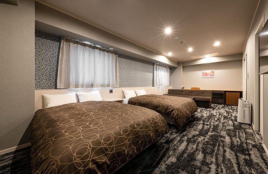Hotel Legit