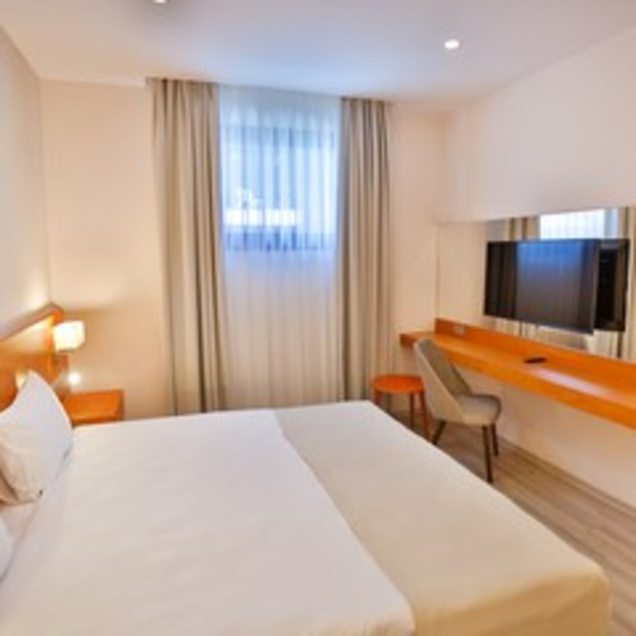 Caddem Inn Hotel