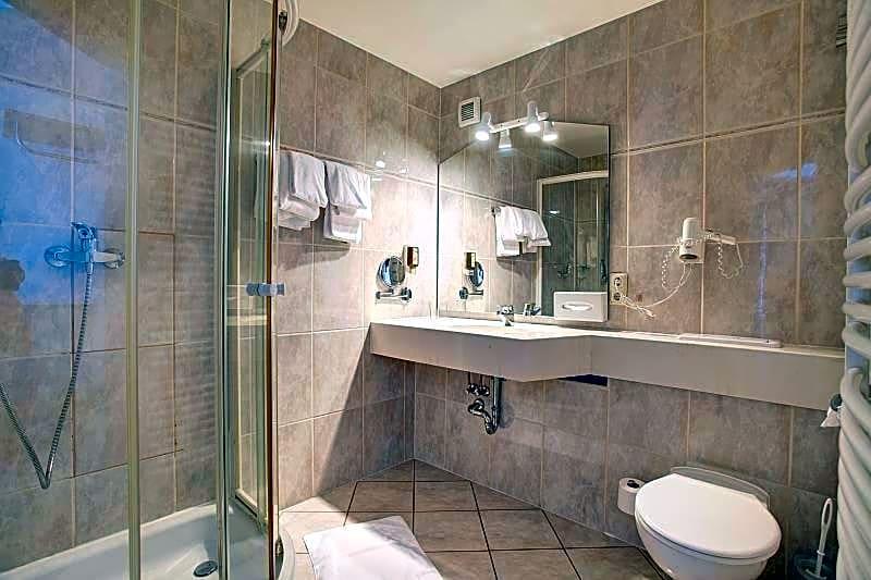 Alfa Hotel
