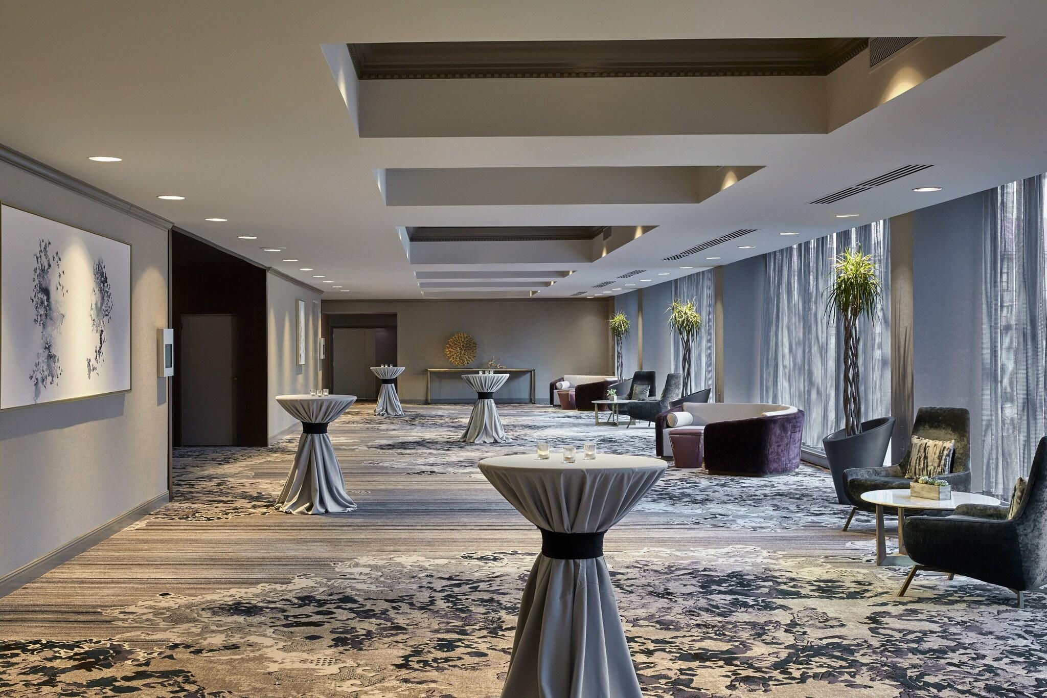 Loews Nashville Hotel at Vanderbilt Plaza by null