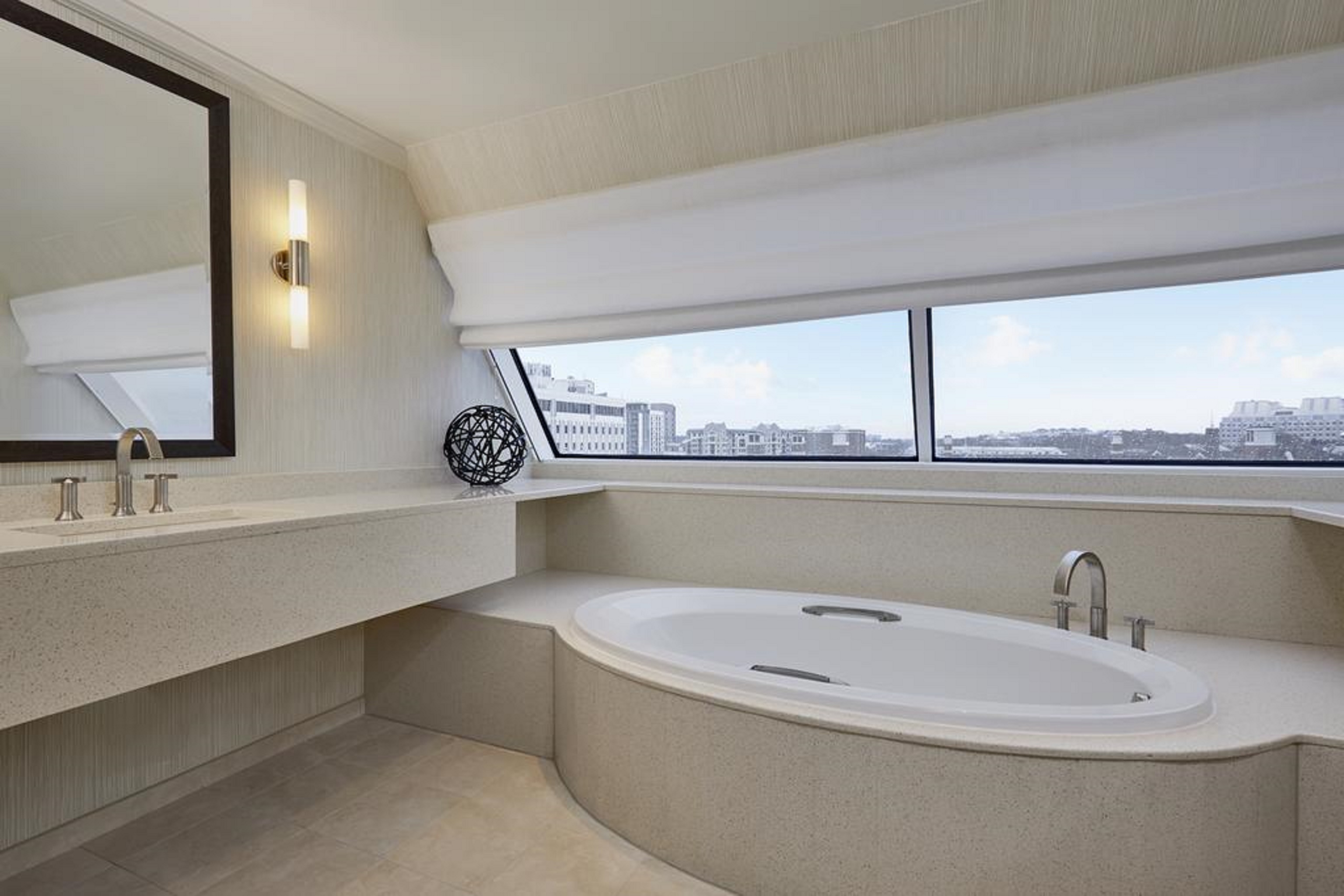 Loews Nashville Hotel at Vanderbilt Plaza by null