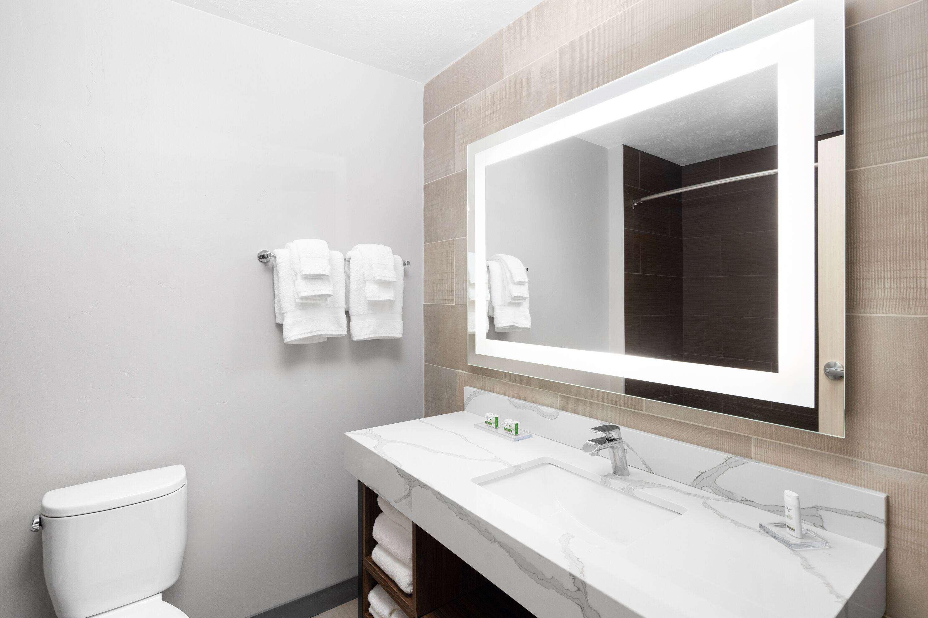 Hawthorn Extended Stay By Wyndham Kingman