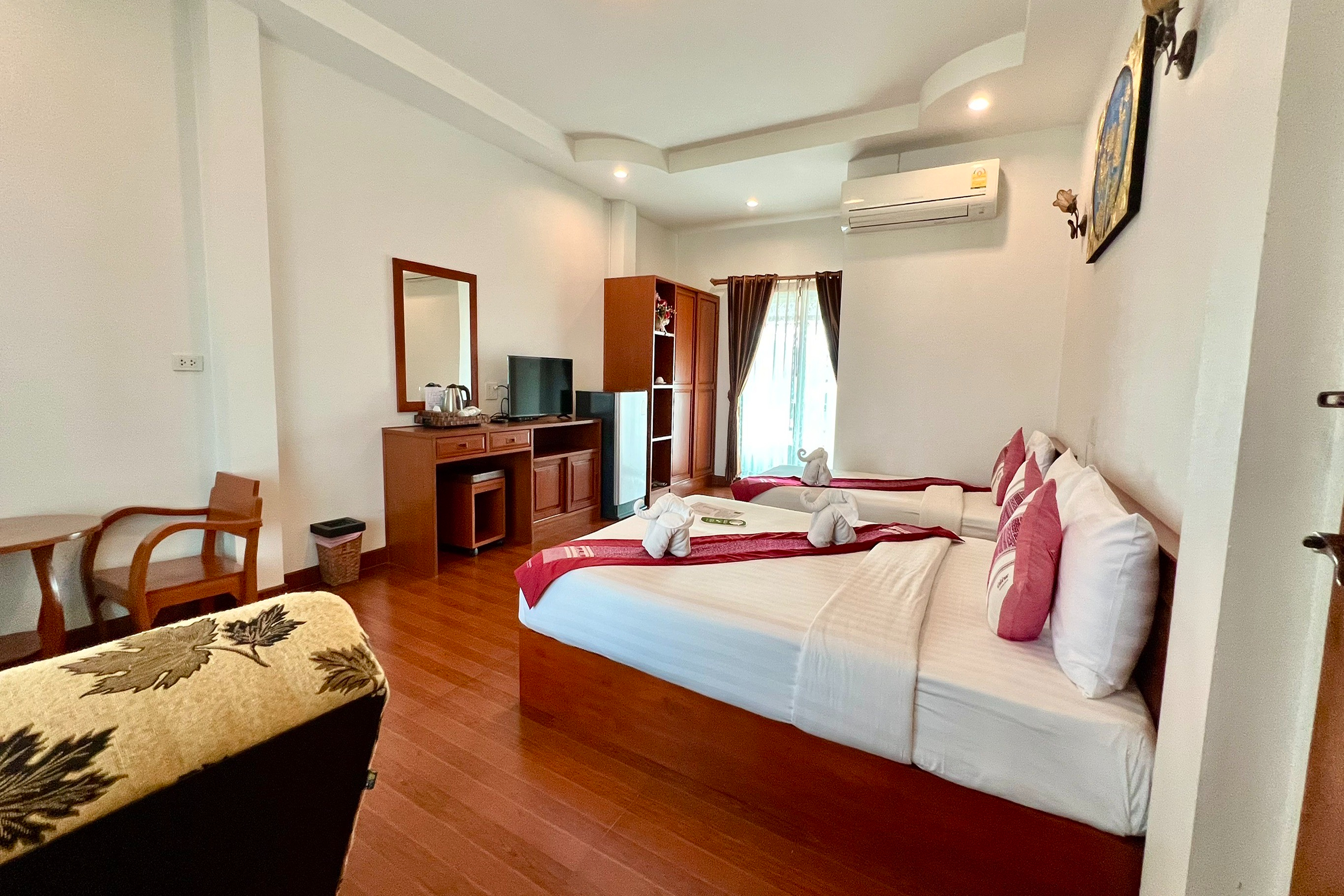 Sawadeelanna Hotel