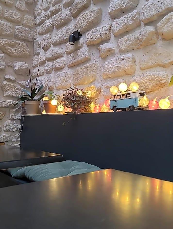 Plug Inn Montmartre By Hiphophostels