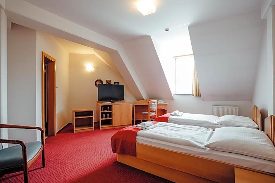 Hotel Pod Zv Mkom