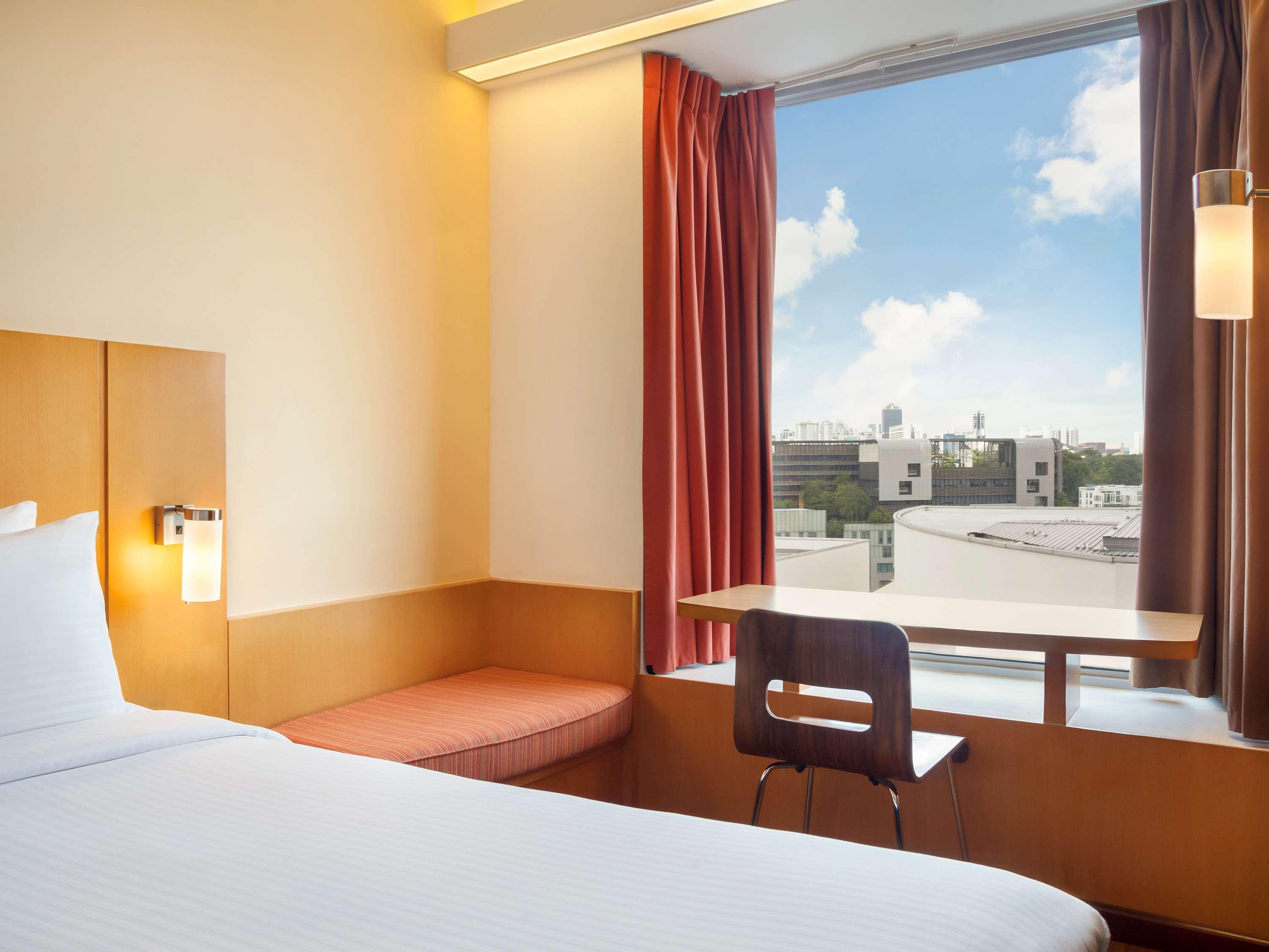 ibis Singapore on Bencoolen by null