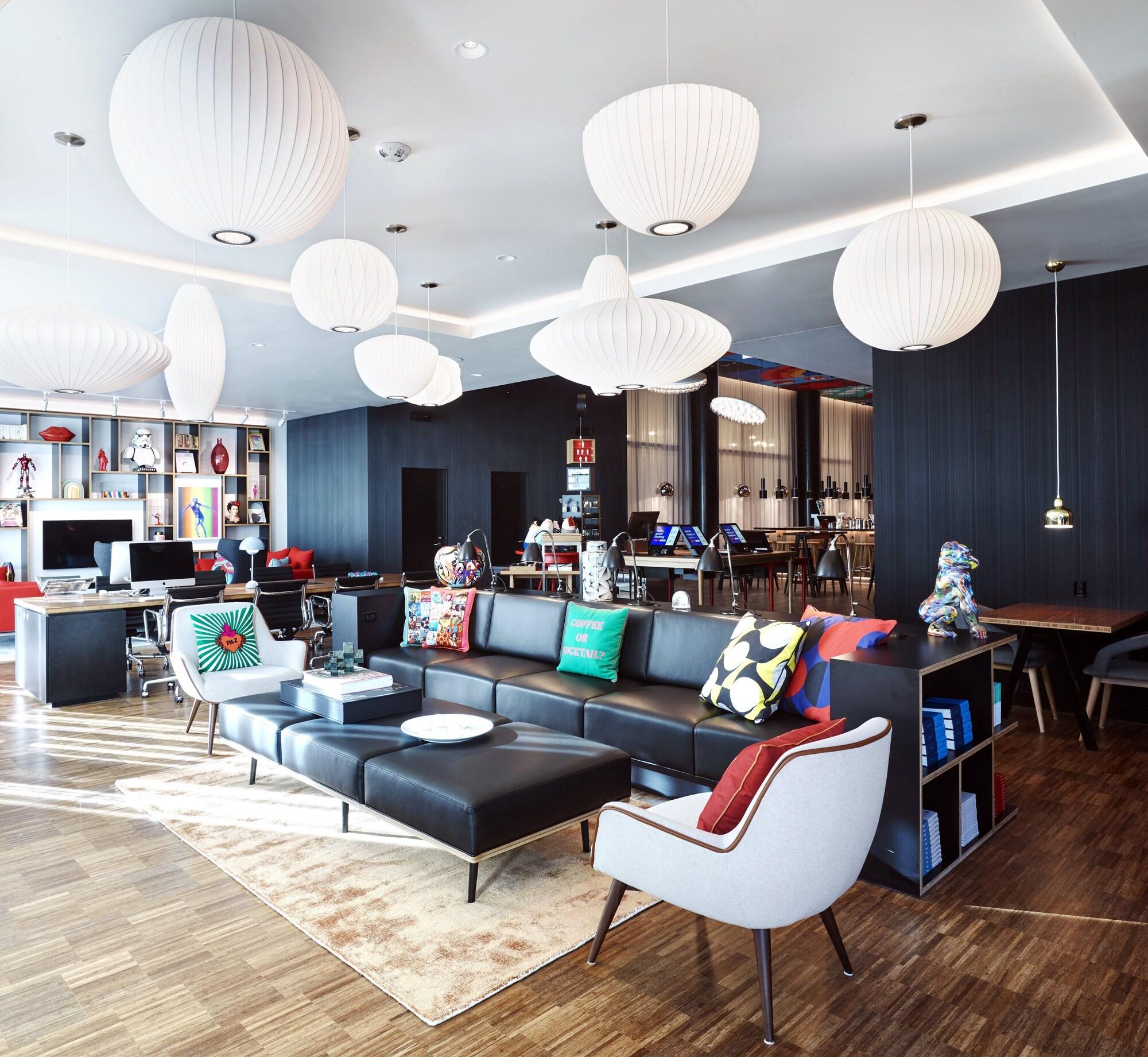 citizenM San Francisco Union Square hotel by null