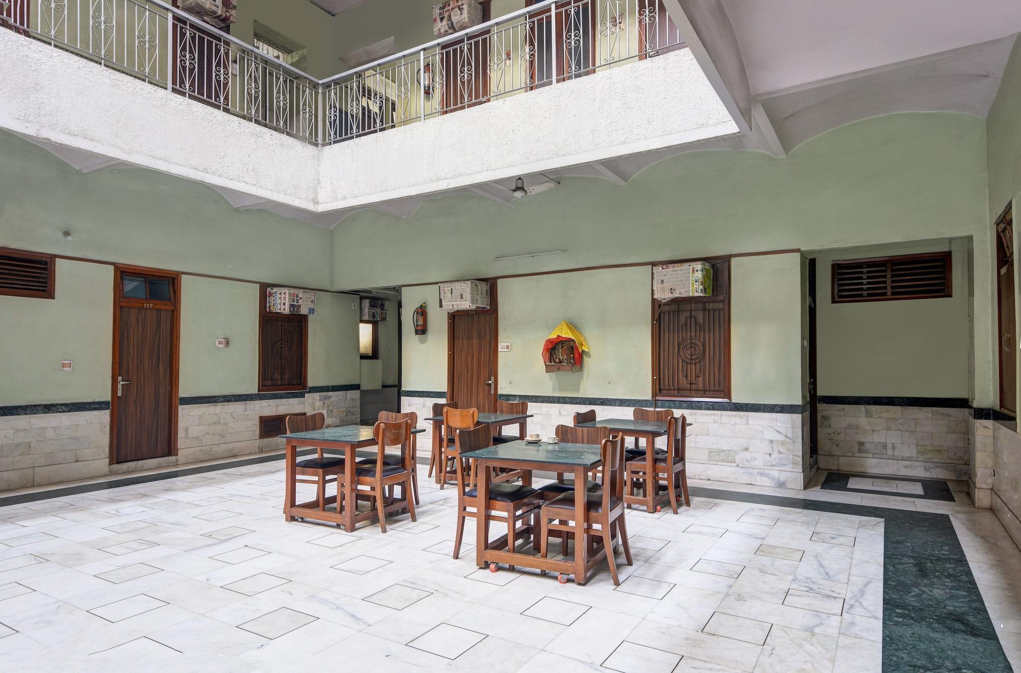 New Royal Hotel