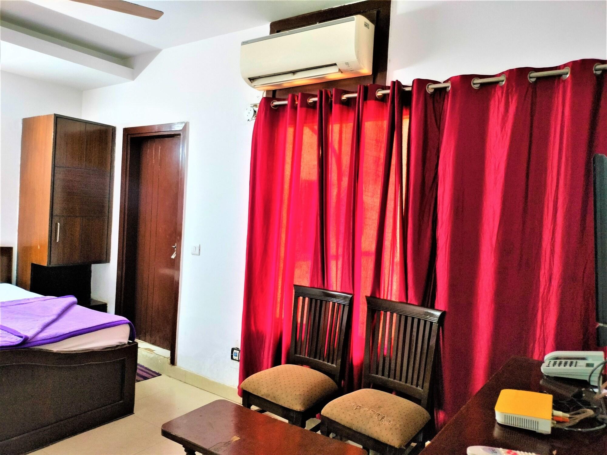 Hotel White Palace Nizamuddin Railway St