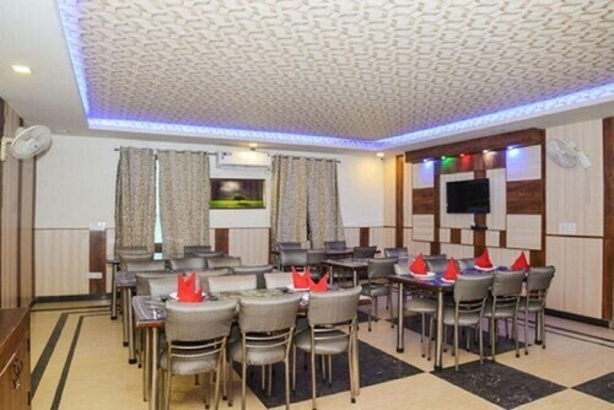 Del Fox Hotel Delhi Airport