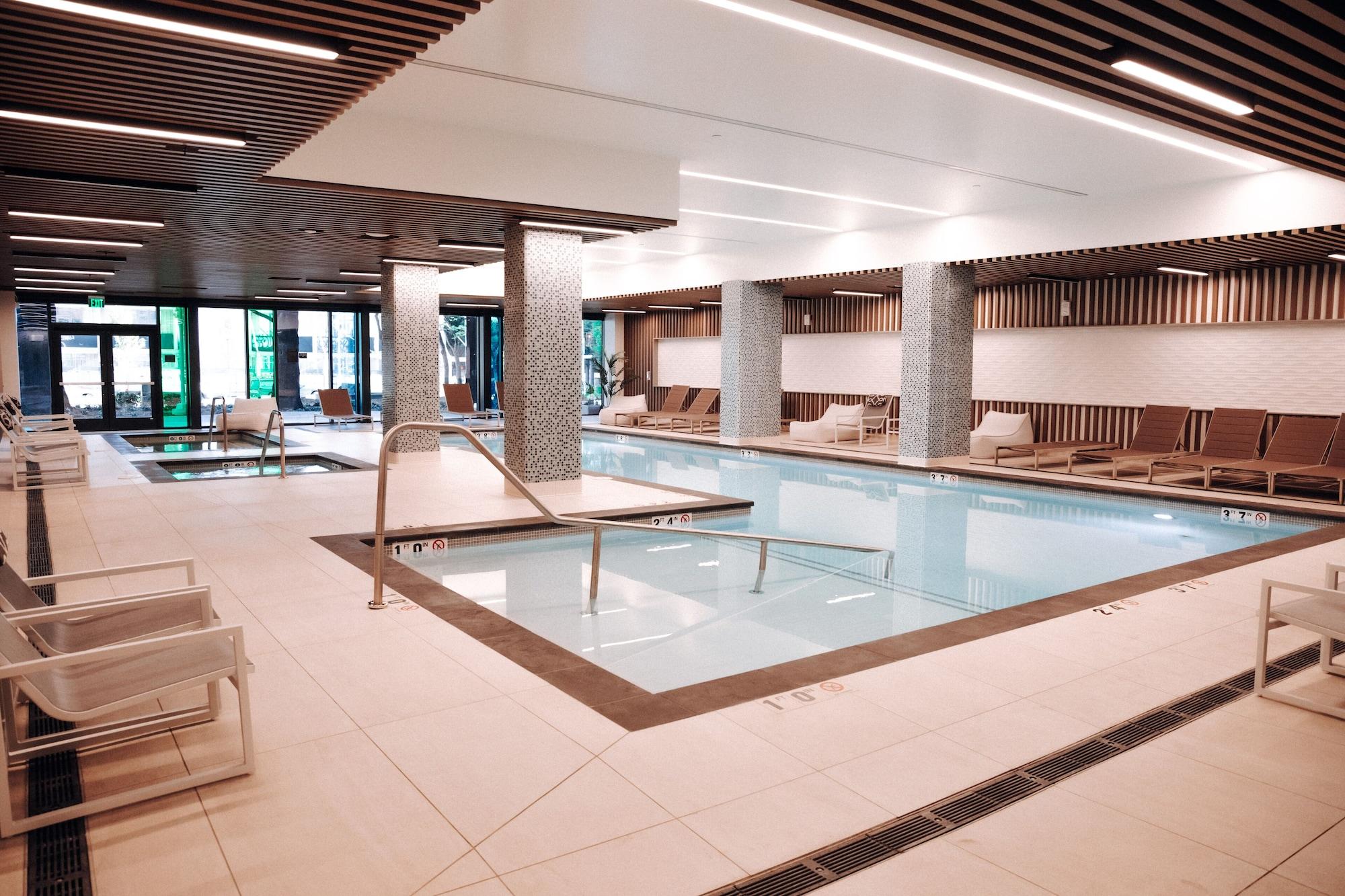 Level Seattle - South Lake Union by null