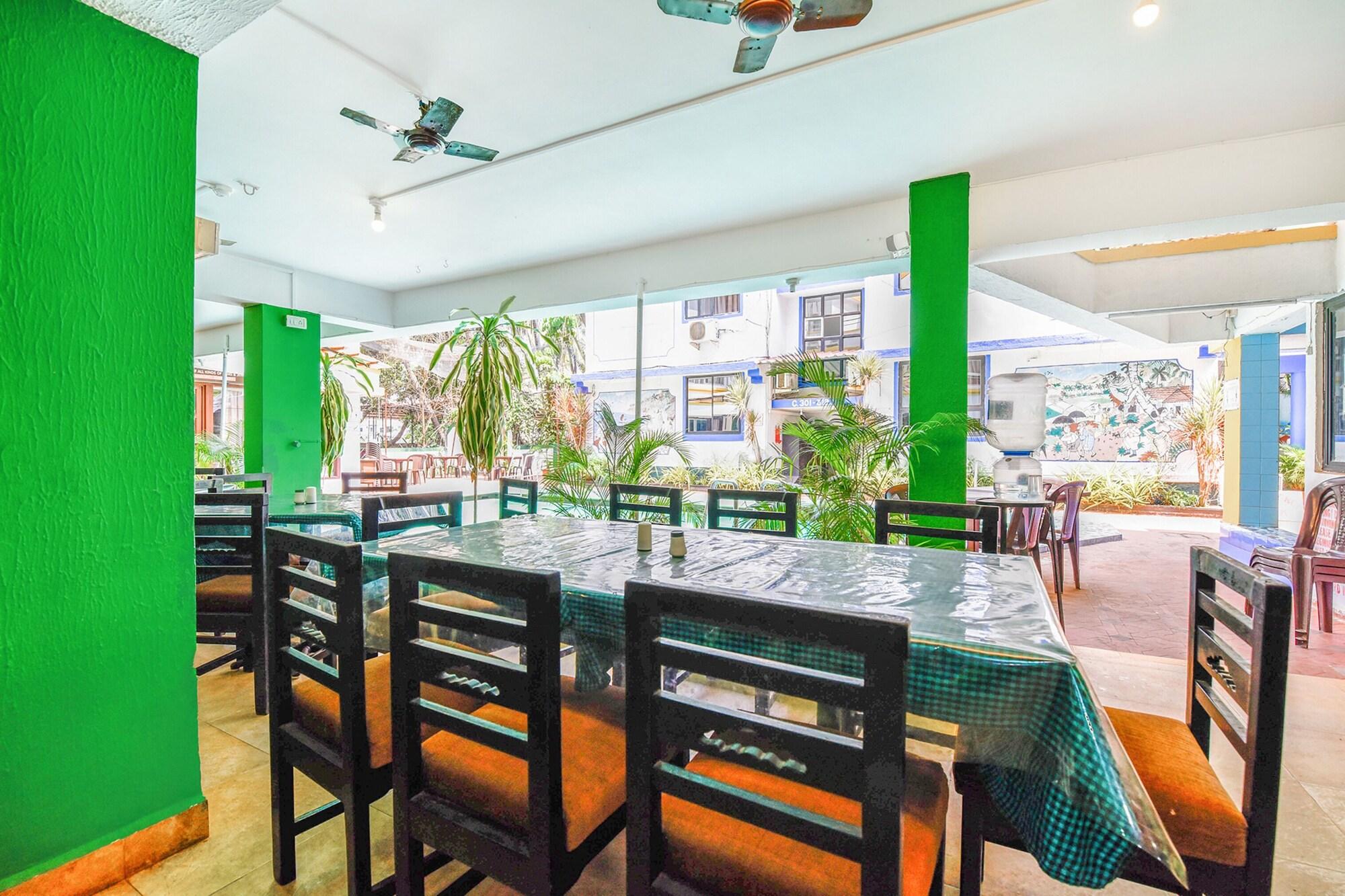 Fabexpress Alor Holiday Resort