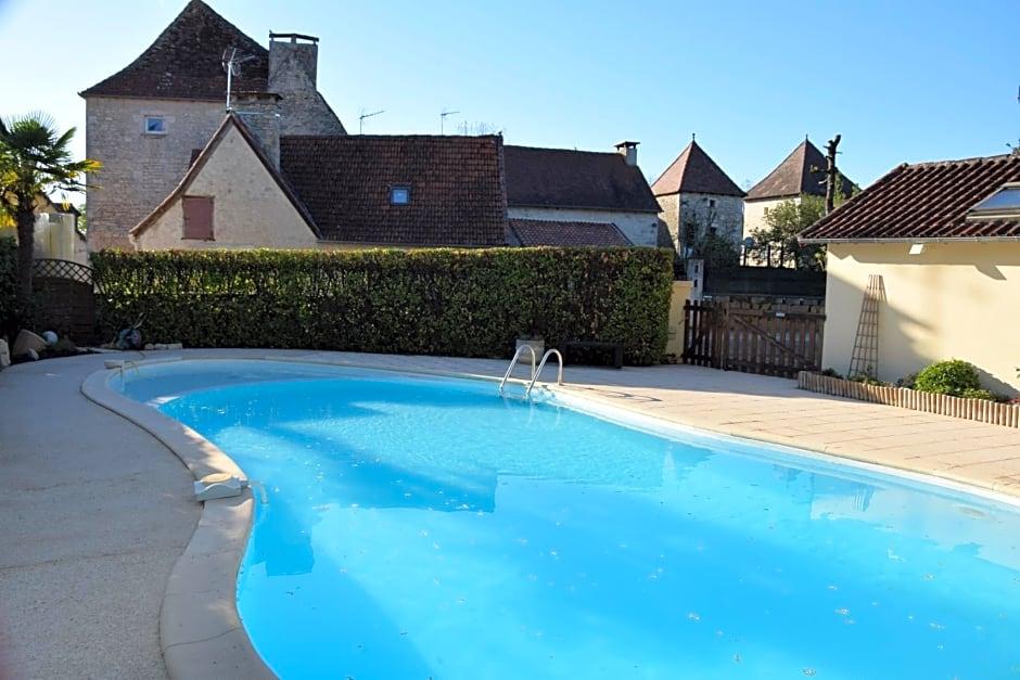 Le Petit Relais