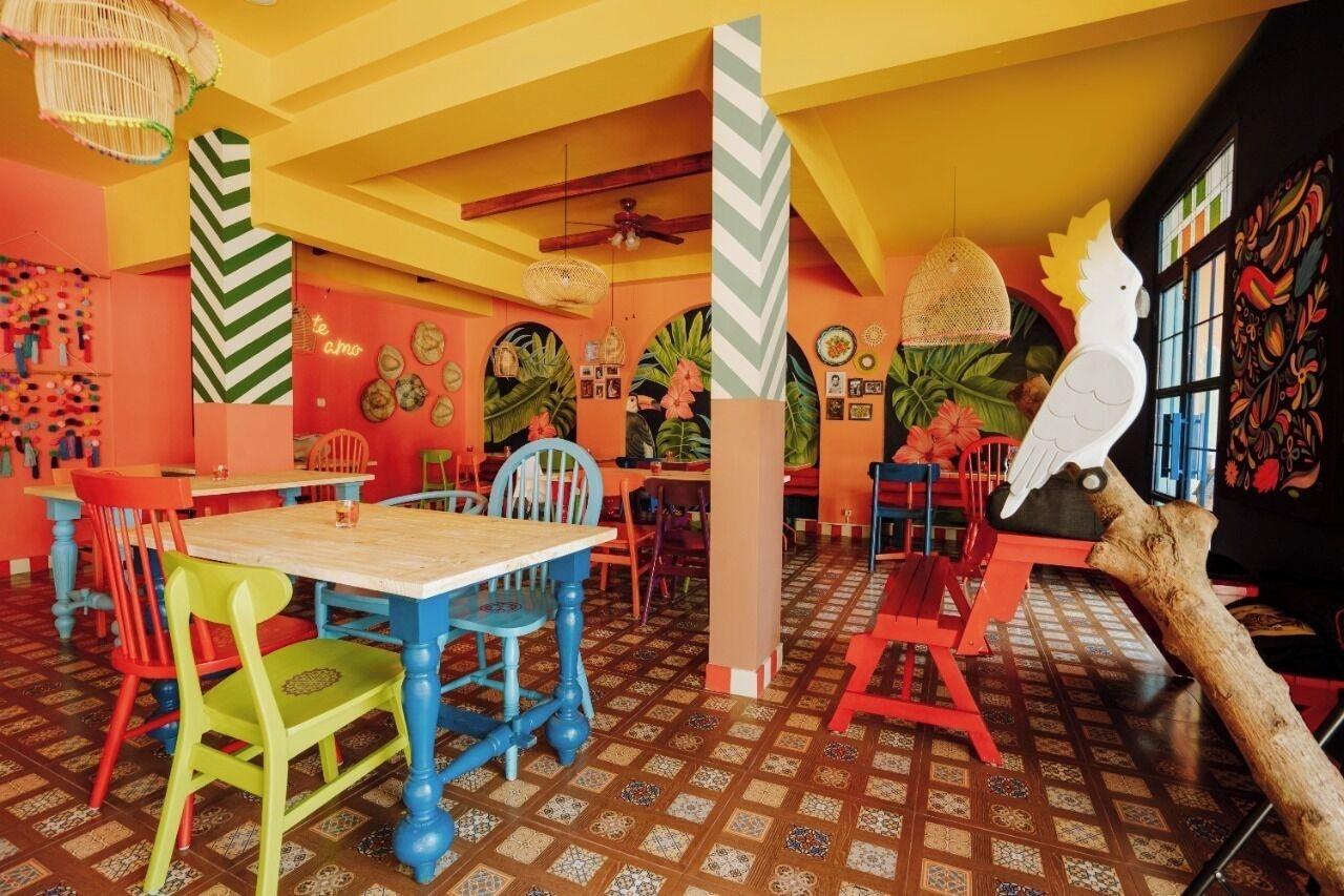 Por Aqui Stay & Dine